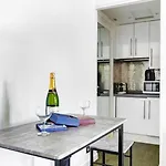 376 Suite Crillon - Superbe Appartement A Paris